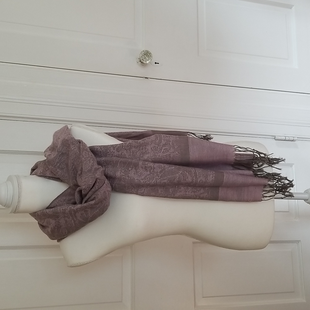4/$25 🍁 Pashmina scarf/wrap